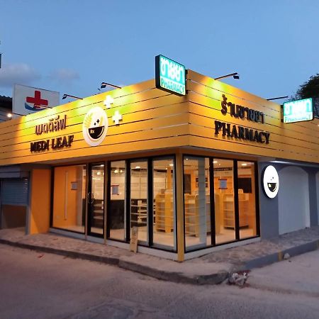 Medileaf Hostel Хад-Рін Екстер'єр фото