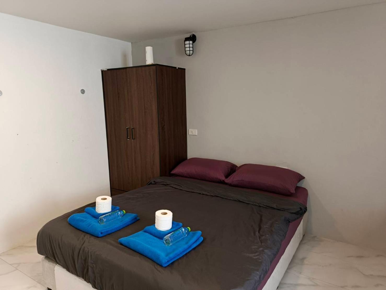 Medileaf Hostel Хад-Рін Екстер'єр фото