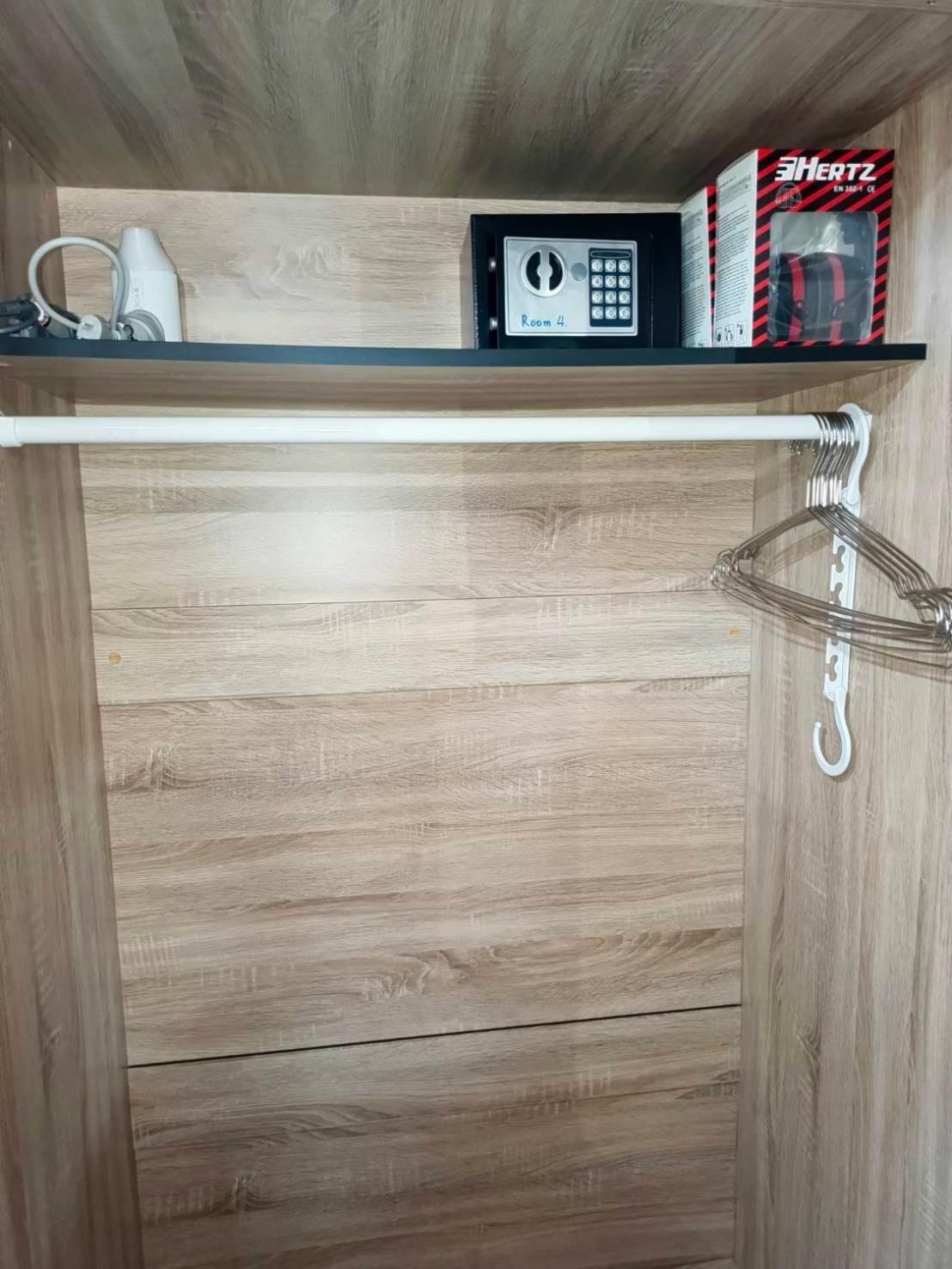 Medileaf Hostel Хад-Рін Екстер'єр фото
